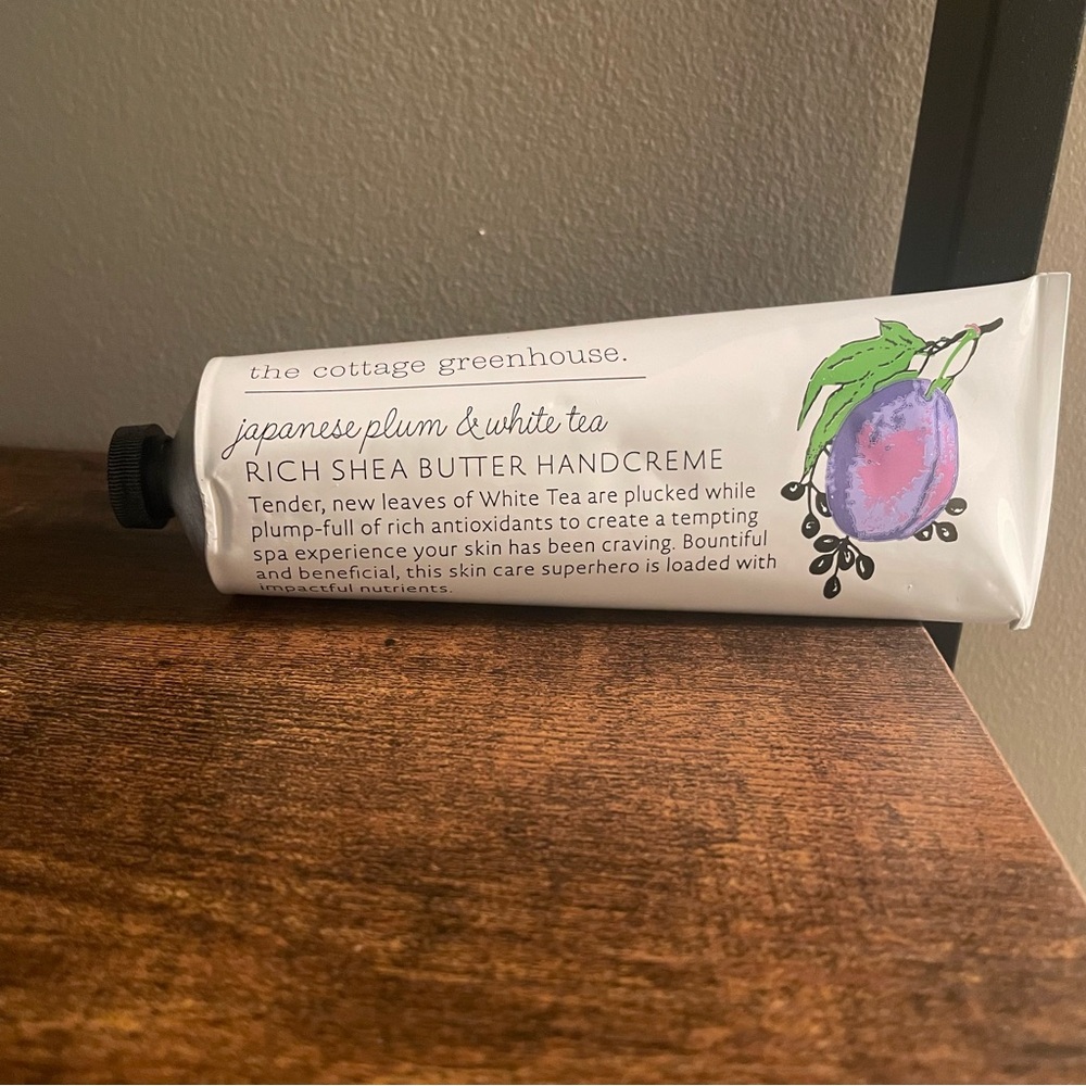 The Cottage Greenhouse Margot Elena Japanese Plum & White Tea Shea Handcream 4oz